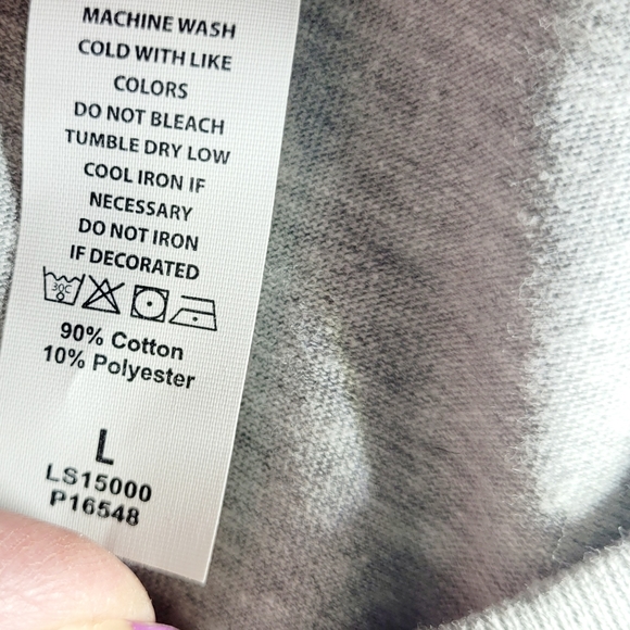 NWT, standard, traditional t-shirt for everyday wear,"I Survived" Graphic Tee - Picture 7 of 8